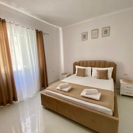 Ona Apartament Sarande Exterior photo